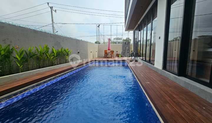 Luxury Villa View Sawah di Canggu Babakan Dekat Batubulong