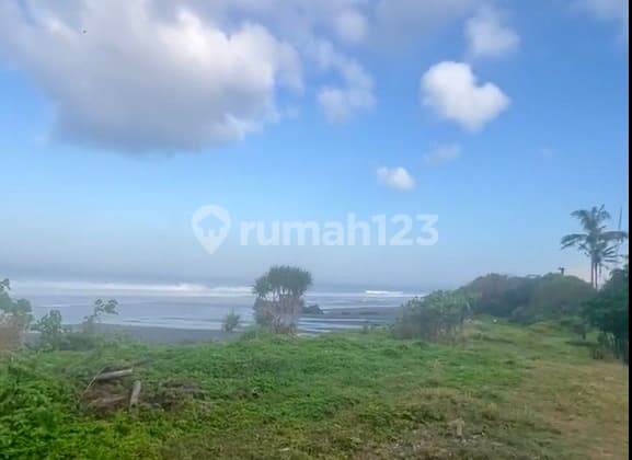 Tanah Kecil Los Pantai Pasut Tabanan Kawasan Villa & Resort
