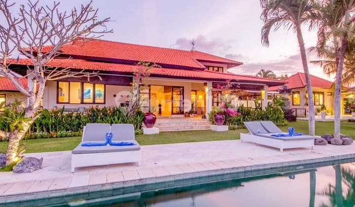 Ocean Sea View Villa In Labuan Sait Pecatu With Spacious Garden