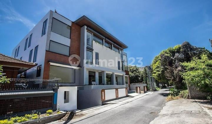 Hotel Bintang 3 di Central Renon Denpasar 45 Rooms