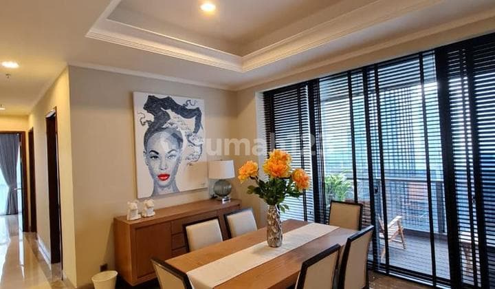 Sewa Apartemen District 8 Senopati 3 Bedroom Lantai Tinggi Furnished