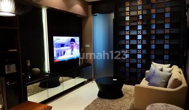 Sewa Apartemen Residence 8 Senopati 2 Bedroom Lantai Rendah Furnished