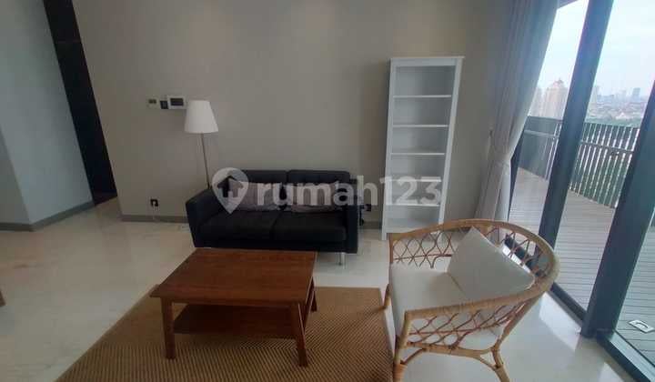 Sewa Apartemen Senopati Suites 2 Bedroom Lantai Tengah Furnished