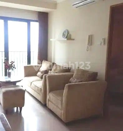Sewa Apartemen Hampton Park 2 Bedroom Full Furnished Bagus