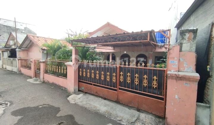 Rumah Siap Huni dengan 7 Kamar Kos Dekat Kampus Mercu Buana Meruya - Jakarta Barat ( Dekat Kampus Mercu)