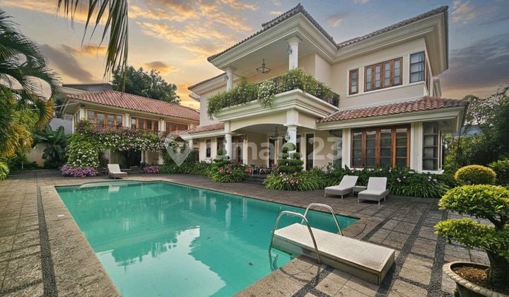 Rumah Mewah di Taman Kedoya Baru Jakartabarat