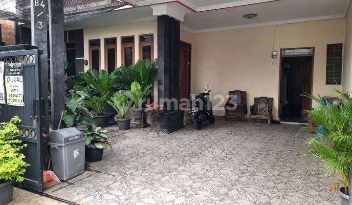 Rumah Hunian 2 Lantai Siap Huni Lokasi Strategis Dikawasan Perumahan Graha Raya Dekat Dg Alam Sutra /Bintaro dan Akes Toll
