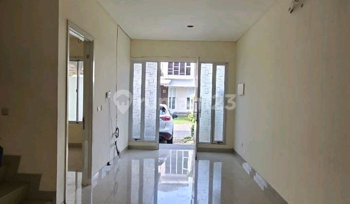 Rumah Siap Huni di Green Lake City Cluster Amerika Latin