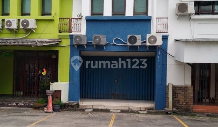 Ruko Siap Usaha di Kawasan Sentra Menteng Bintaro - Tangerang Selatan