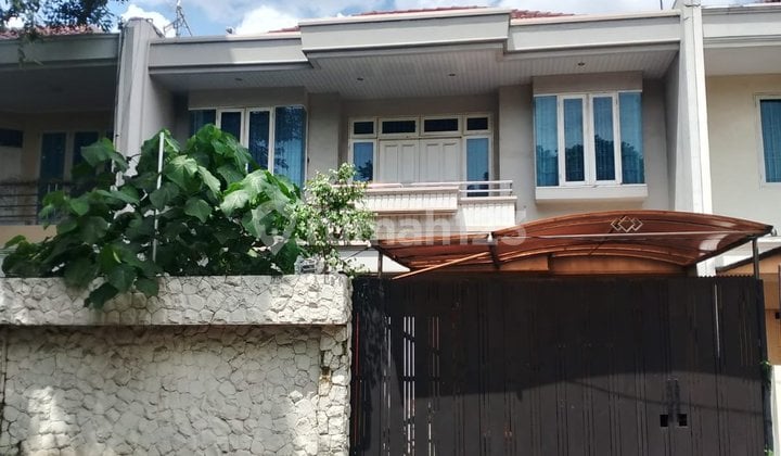 Rumah Siap Huni di Perumahan Intercon Jakarta Barat