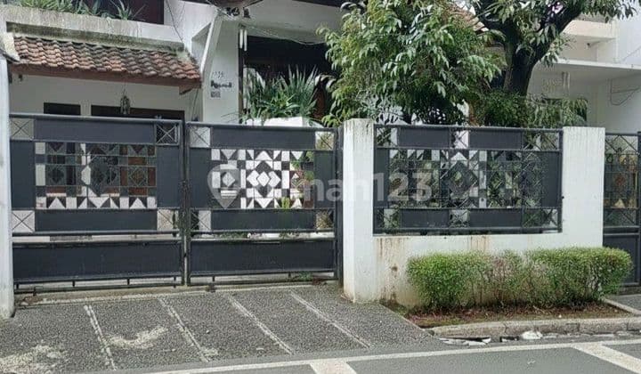 Rumah Siap Huni di Meruya Jakarta Barat Lokasi Strategis Dekat dengan Akses Toll /Pusat Perbelanjaan/Universitas