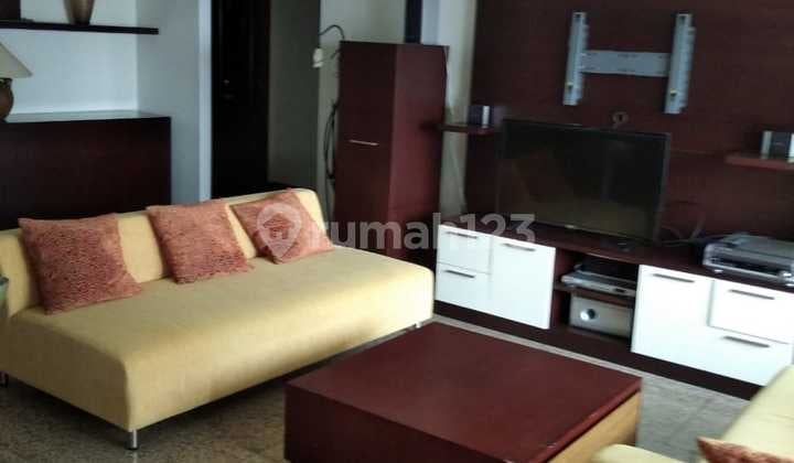 Sewa Apartemen Pavilion 2 Bedroom Lantai Sedang Full Furnished