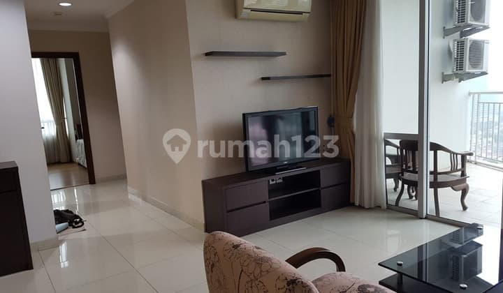 Sewa Apartemen Denpasar Residence 3 Bedroom Lantai Sedang Furnished