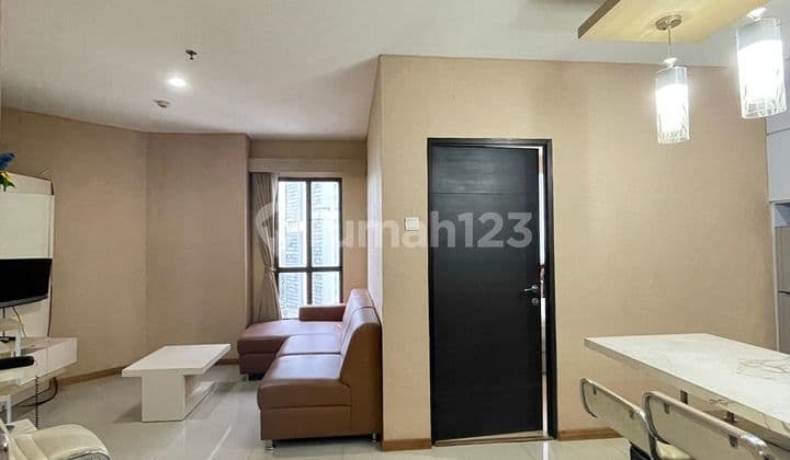 Sewa Apartemen Tamansari Semanggi 2 Bedroom Lantai Tinggi Furnished