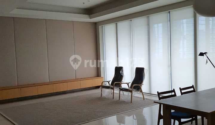 Jual Apartemen District 8 Senopati 4 Bedroom Lantai Tinggi Furnished