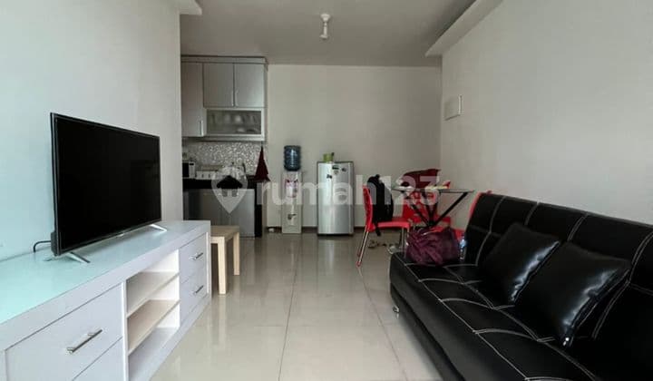 Sewa Apartemen Thamrin Residence 2 Bedroom Lantai Tinggi Furnished