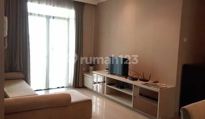 Dijual Apartemen Hamptons Park 2 Bedroom Tower A Lantai Tinggi Furnished
