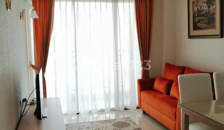 Rent Thamrin Residence Apartment 2 Bedroom Middle Floor Furnished