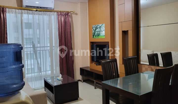 Sewa Apartemen Thamrin Residence 2 Bedroom Lantai Tengah Furnished