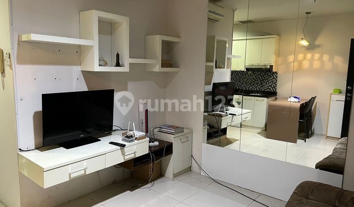 Disewakan Apartemen Cosmo Mansion 1 Bedroom Lantai Tinggi