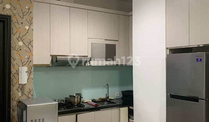 Sewa 3 Bedrooms Apartemen Ambassade Residence Furnish