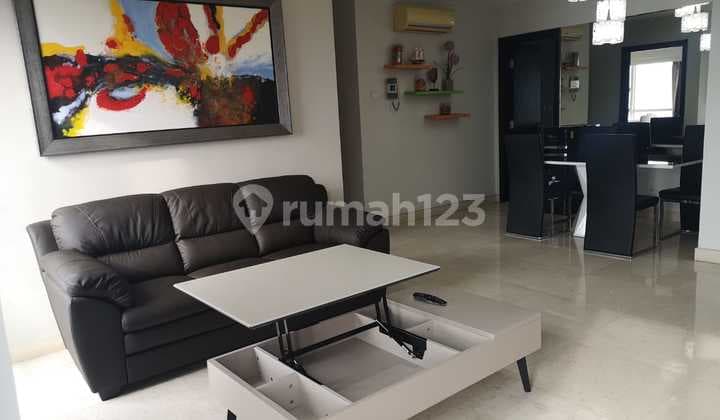 Sewa 2 Bedroom Apartemen Somerset Berlian Furnish