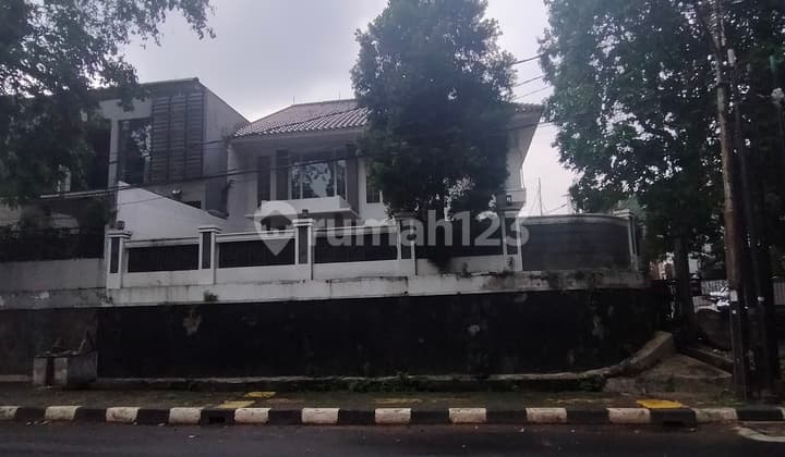 Rumah Bagus ...cantik Terawat Depan Taman Ecopark Jalan Raya