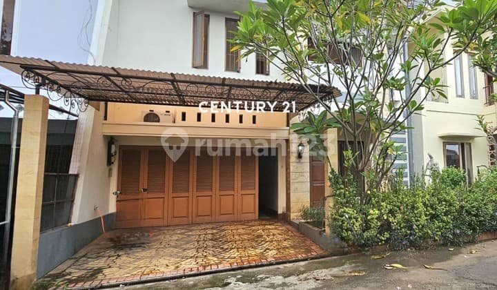 Rumah Dijual di Dalam Cluster di Fatmawati Strategis Dekat MRT