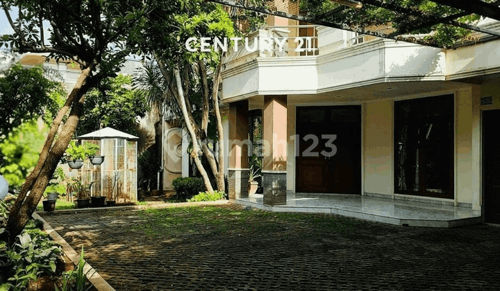 Di Sewakan Rumah Luas dan Strategis Cocok untuk Kantor