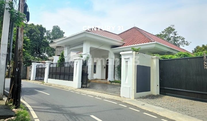 1-Storey House For Quick Sale In A Strategic Location In Lebak Bulus
