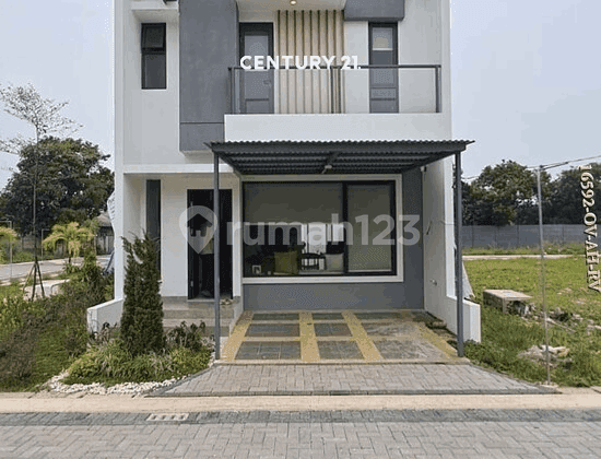 Modern Minimalist Residence in Strategic Area of Cherrywoods Bintaro