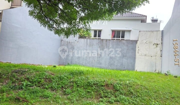 Flat Plot Ready to Build for Sale in Kebayoran Bintaro Sector 7