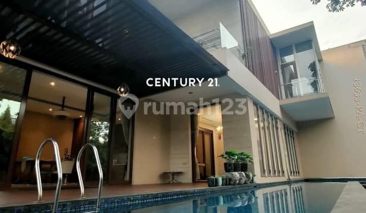 For Sale Luxury Move-in Ready Home in Complex Near Senayan