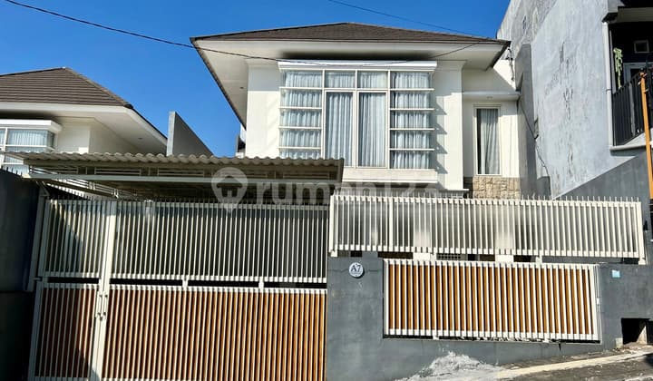 Rumah Terawat Luas 285 Lokasi Strategis Kawasan Dieng Dekat Kota