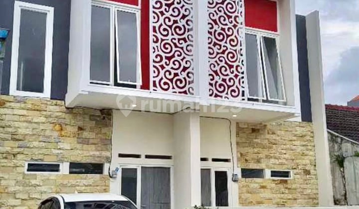 Minimalist 2-Storey House in Bukit Cemara Tidar, Near the City