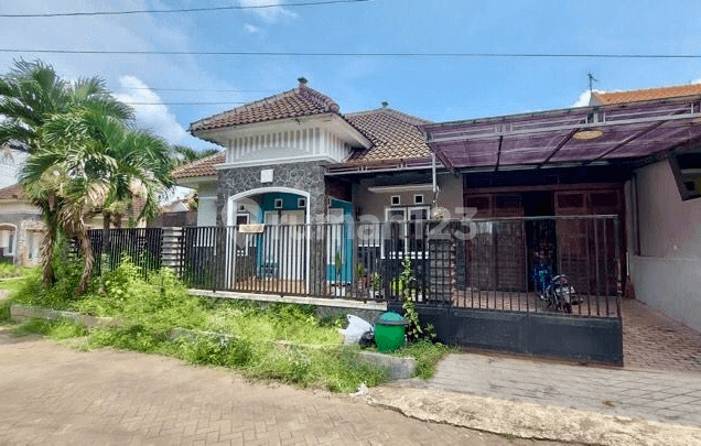 Rumah Pojok Strategis Bendungan Sigura-gura Dekat Kampus Ub Veteran
