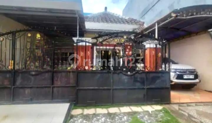 Rumah Griya Shata Executive Dekat Boulevard Sukarno Hatta