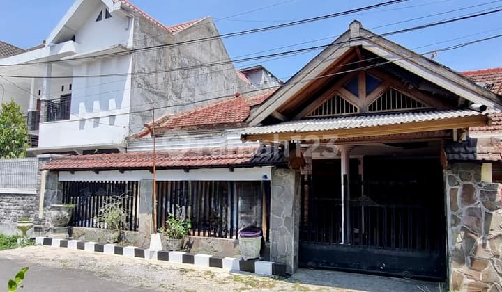 Strategic House of Bunga Dewandaru Sukarno Hatta