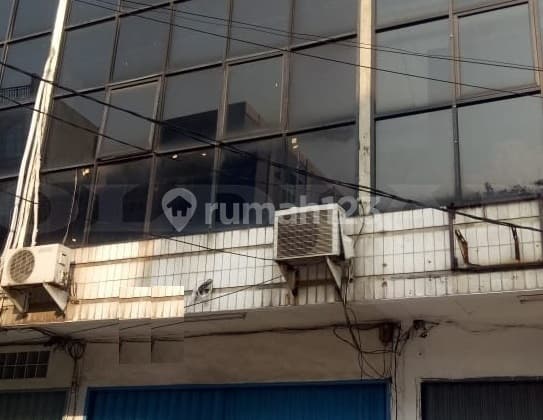 For Rent: Shophouse in Sunter, Size 4.5x15 Meters, Code: 15722 SI