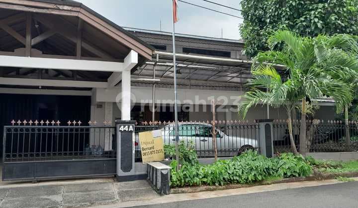 Kemanggisan Ilir Hadap Barat Dekat Binus Universitas.byren