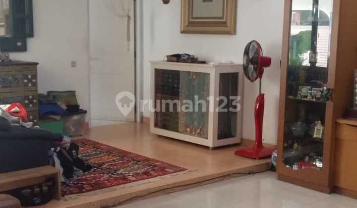 Bsd Puspita Loka Hadap Taman Kota Bsd Hdp.timur