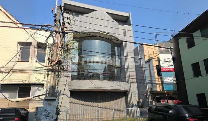 Dijual Cepat Ruko Istimewa 4 Lantai Jl. Baliwerti Surabaya Pusat