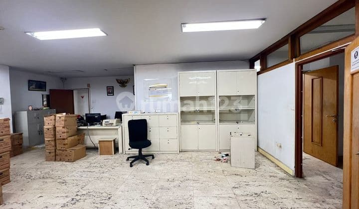 QUICK SALE Ex. Nice Office Kapas Krampung Main Road Surabaya