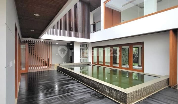 Rumah Hook Pondok Indah Minimalis Modern