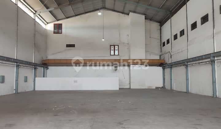 Sewa Gudang Peternakan 22x40 Jakarta Barat