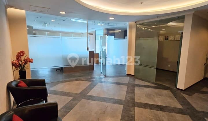 Jual Office Apl Central Park Semi Furnish
