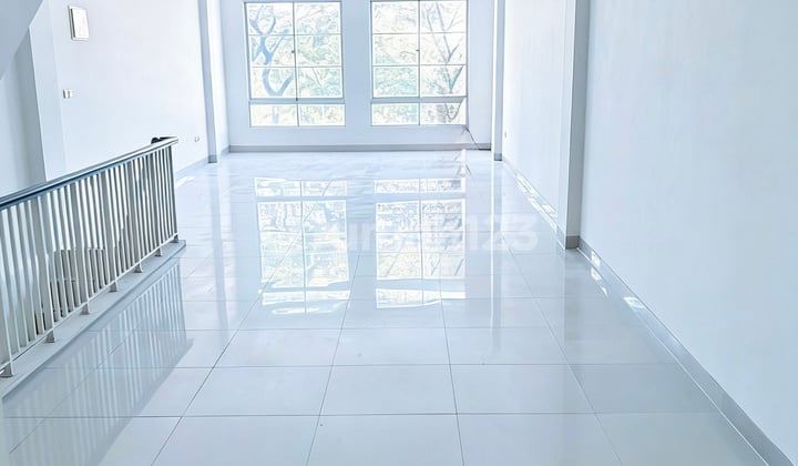 Dijual Ruko Green Lake City 4,5X15 Cipondoh