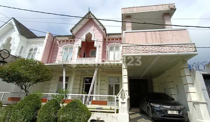 Rumah Strategis Dekat Tol