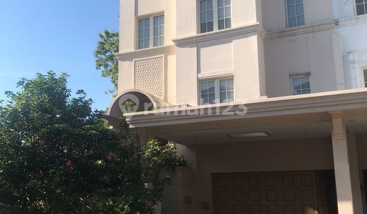 Rumah Mewah di Pettarani Makassar Dekat Nipah Mall Panakukang