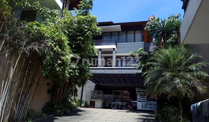 Rumah Mewah di Setraduta Bandung Setra Sari Sutami Pasteur